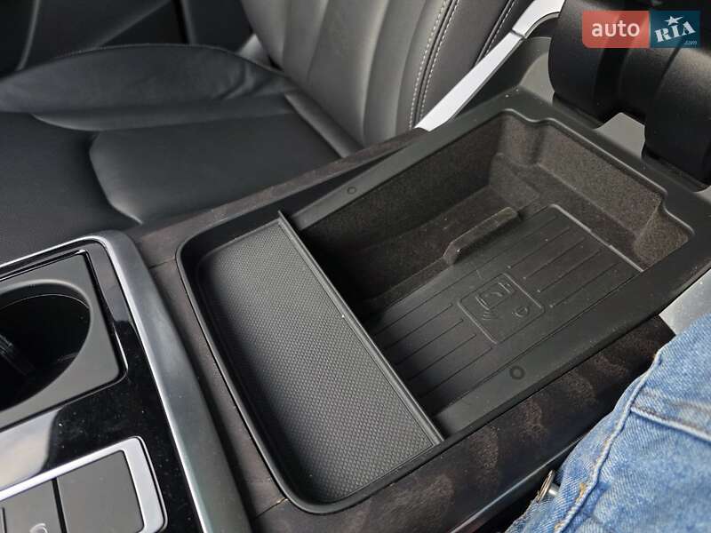 Позашляховик / Кросовер Audi Q8 2021 в Тернополі
