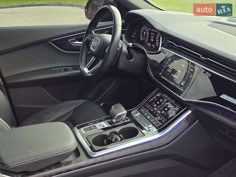 Позашляховик / Кросовер Audi Q8 2021 в Тернополі