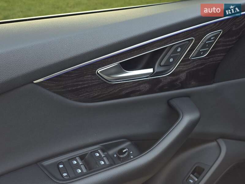 Позашляховик / Кросовер Audi Q8 2021 в Тернополі