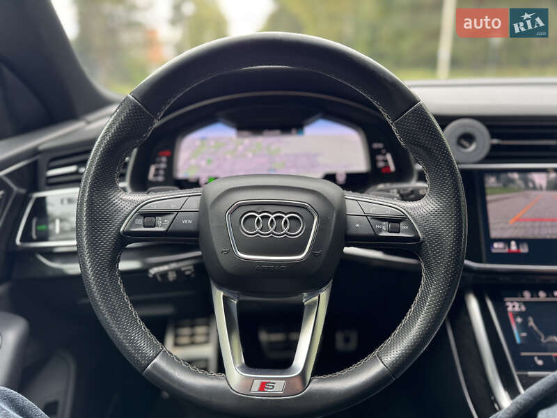 Позашляховик / Кросовер Audi Q8 2021 в Львові