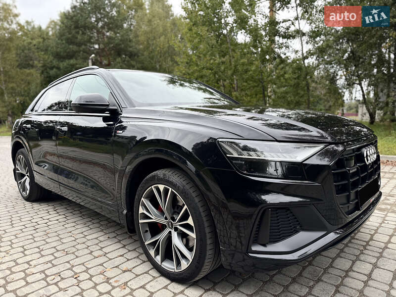 Позашляховик / Кросовер Audi Q8 2021 в Львові