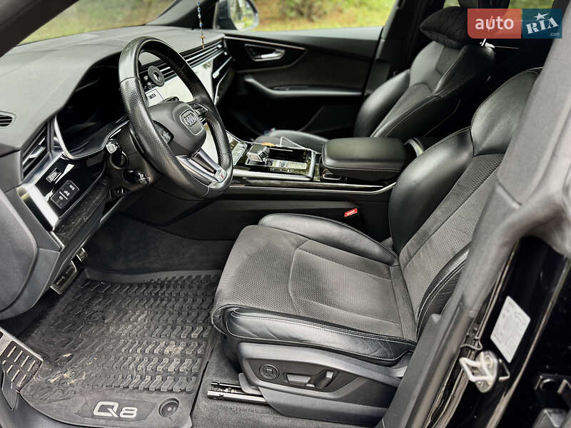 Позашляховик / Кросовер Audi Q8 2021 в Львові