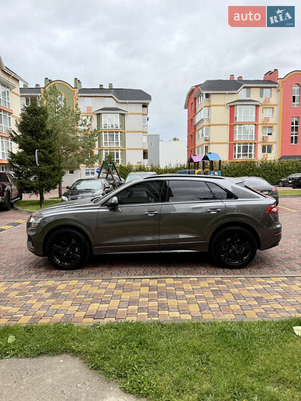 Позашляховик / Кросовер Audi Q8 2019 в Києві