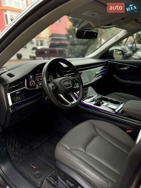 Позашляховик / Кросовер Audi Q8 2019 в Києві