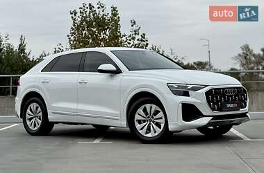 Внедорожник / Кроссовер Audi Q8 2025 в 
