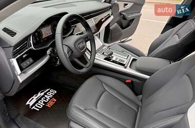 Внедорожник / Кроссовер Audi Q8 2025 в 