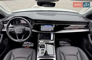 Внедорожник / Кроссовер Audi Q8 2025 в 
