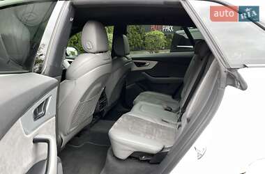 Внедорожник / Кроссовер Audi Q8 2020 в 