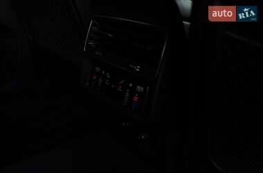 Внедорожник / Кроссовер Audi Q8 2023 в 