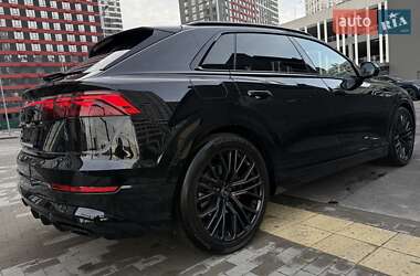 Внедорожник / Кроссовер Audi Q8 2023 в 