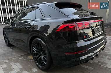 Внедорожник / Кроссовер Audi Q8 2023 в 