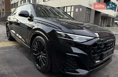 Внедорожник / Кроссовер Audi Q8 2023 в 
