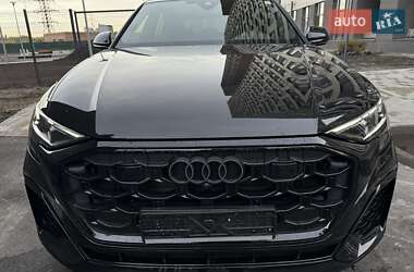 Внедорожник / Кроссовер Audi Q8 2023 в 