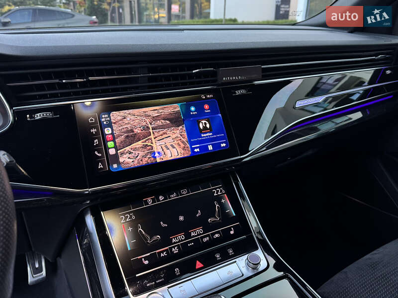Внедорожник / Кроссовер Audi Q8 2019 в Ужгороде
