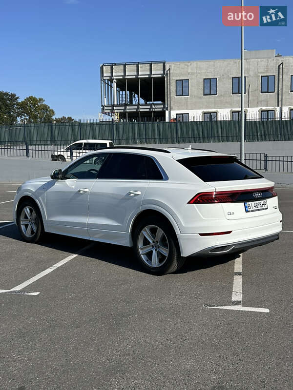 Внедорожник / Кроссовер Audi Q8 2019 в Полтаве