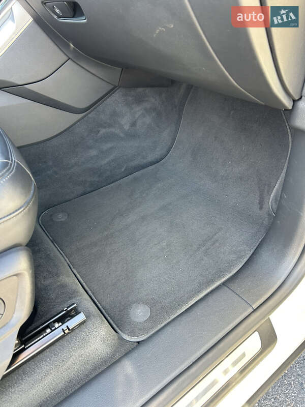 Внедорожник / Кроссовер Audi Q8 2019 в Полтаве