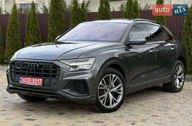 Внедорожник / Кроссовер Audi Q8 2020 в 