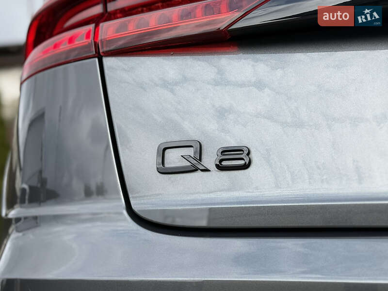Внедорожник / Кроссовер Audi Q8 2020 в Тернополе