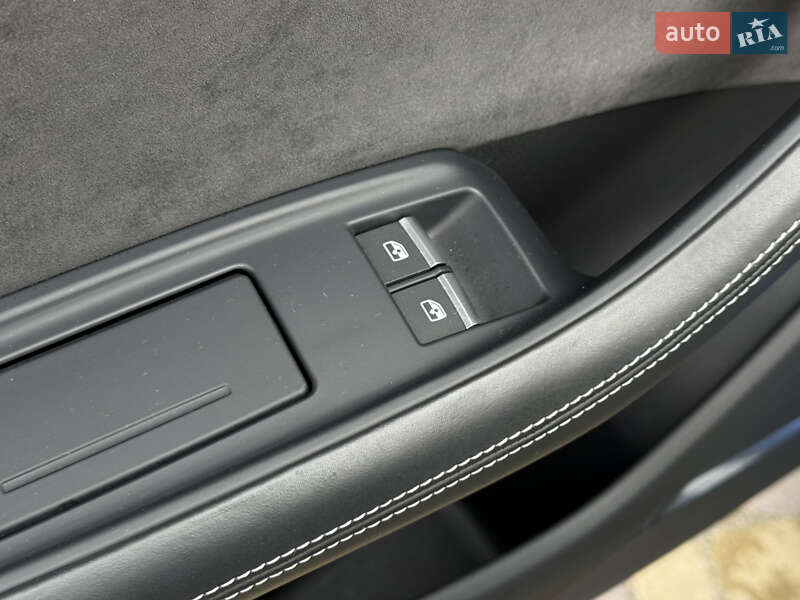 Внедорожник / Кроссовер Audi Q8 2020 в Тернополе