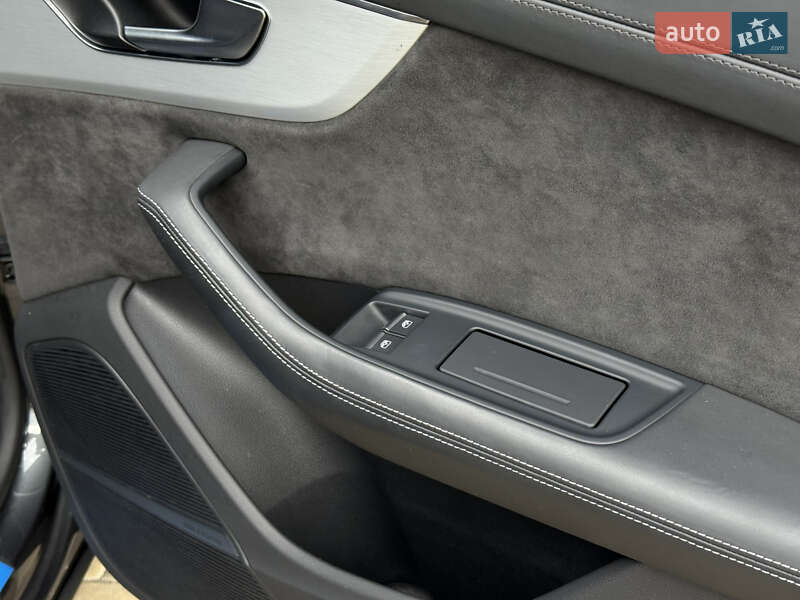 Внедорожник / Кроссовер Audi Q8 2020 в Тернополе