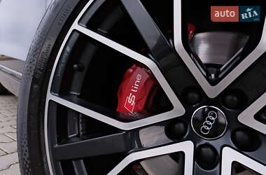 Внедорожник / Кроссовер Audi Q8 2020 в 