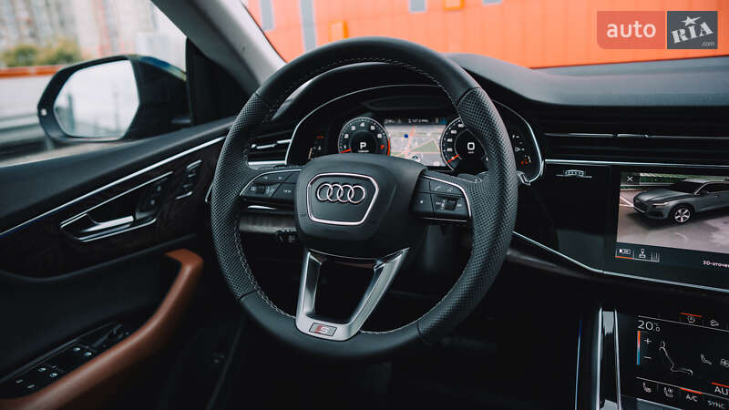 Внедорожник / Кроссовер Audi Q8 2018 в Киеве