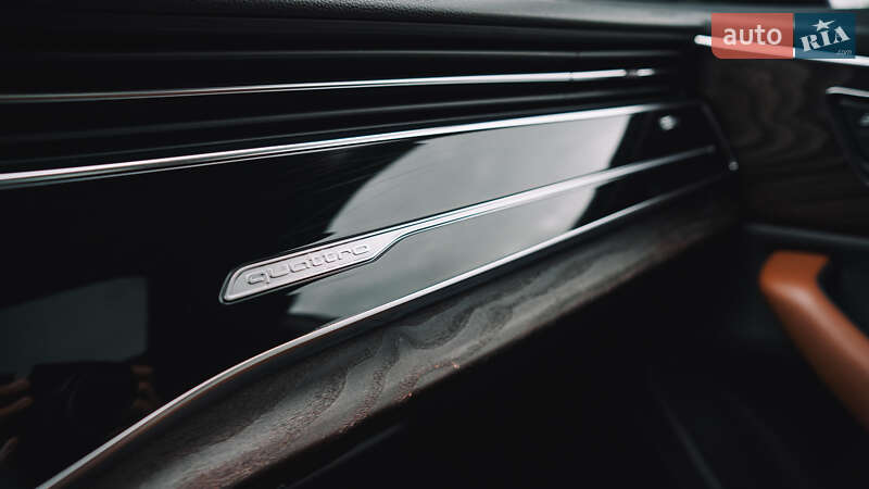 Внедорожник / Кроссовер Audi Q8 2018 в Киеве