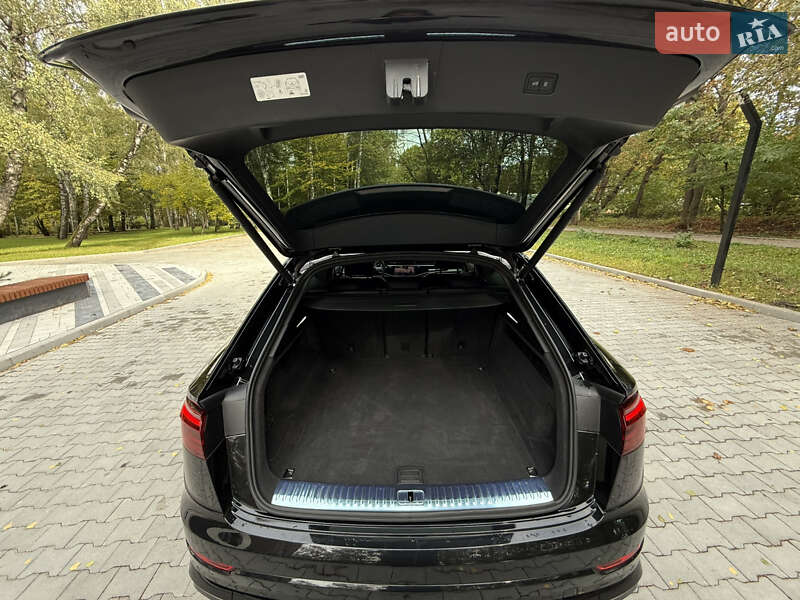 Позашляховик / Кросовер Audi Q8 2024 в Тернополі