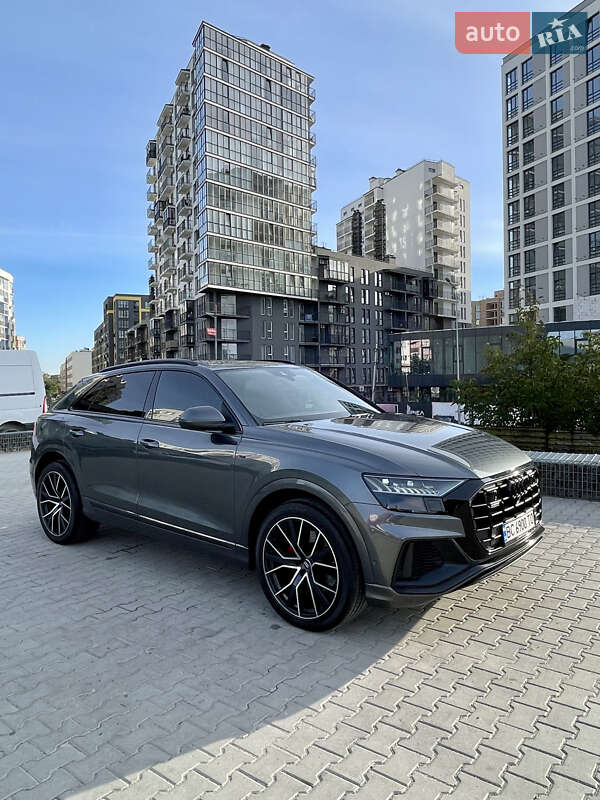 Внедорожник / Кроссовер Audi Q8 2018 в Львове