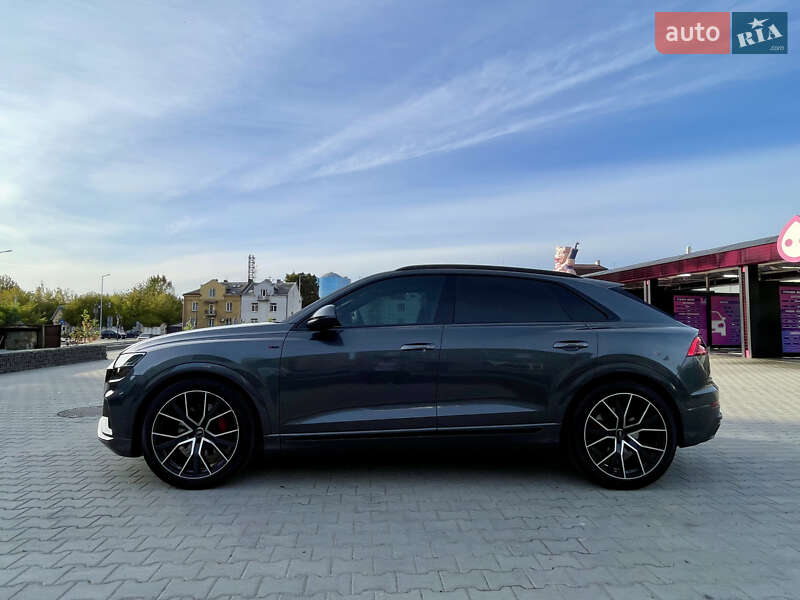 Внедорожник / Кроссовер Audi Q8 2018 в Львове