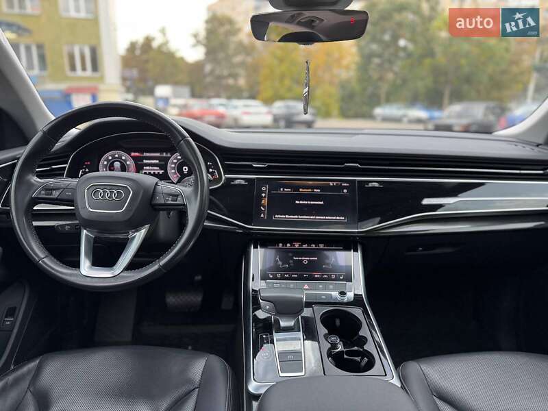 Позашляховик / Кросовер Audi Q8 2018 в Одесі фото 15 Позашляховик / Кросовер Audi Q8 2018 в Одесі