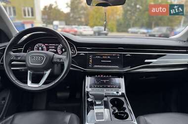 Внедорожник / Кроссовер Audi Q8 2018 в 