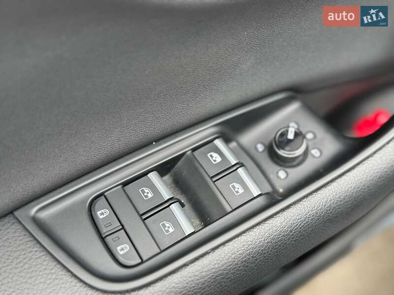 Позашляховик / Кросовер Audi Q8 2018 в Одесі фото 26 Позашляховик / Кросовер Audi Q8 2018 в Одесі