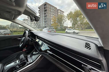 Внедорожник / Кроссовер Audi Q8 2020 в 