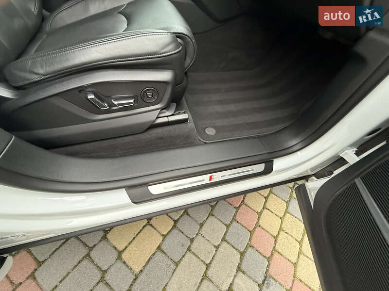 Позашляховик / Кросовер Audi Q8 2020 в Львові фото 26 Позашляховик / Кросовер Audi Q8 2020 в Львові