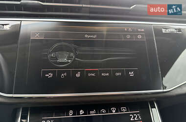 Внедорожник / Кроссовер Audi Q8 2020 в 