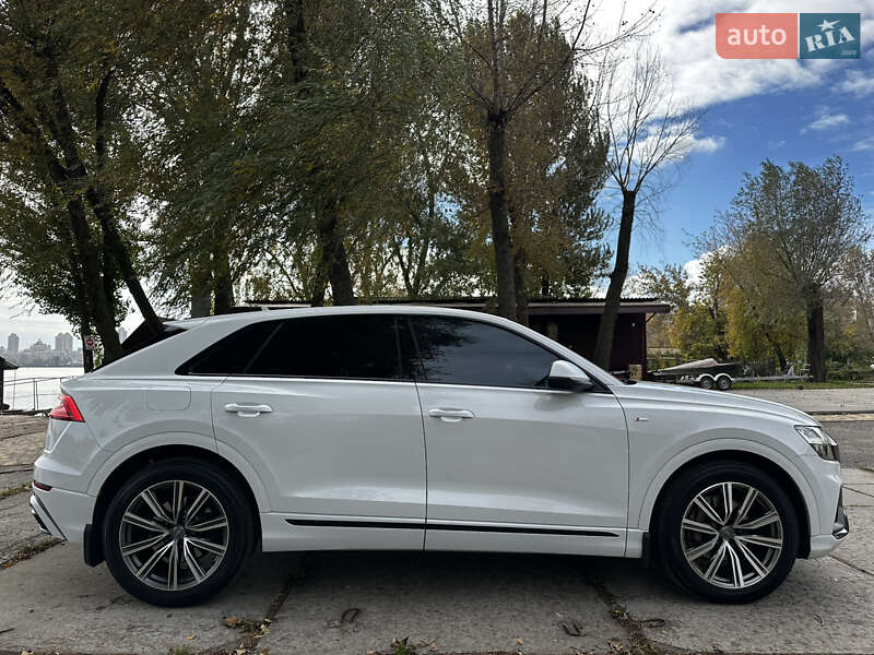 Внедорожник / Кроссовер Audi Q8 2019 в Киеве фото 5 Внедорожник / Кроссовер Audi Q8 2019 в Киеве