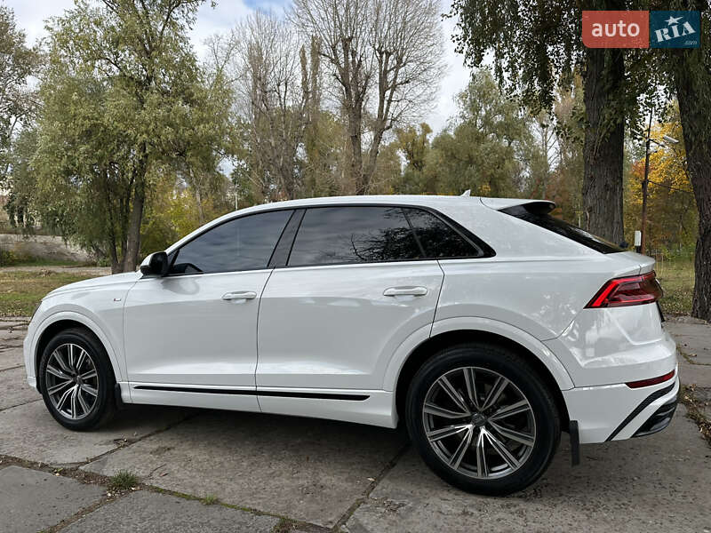Внедорожник / Кроссовер Audi Q8 2019 в Киеве фото 11 Внедорожник / Кроссовер Audi Q8 2019 в Киеве
