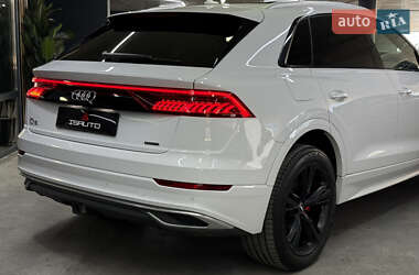 Позашляховик / Кросовер Audi Q8 2019 в 