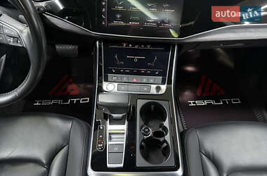 Позашляховик / Кросовер Audi Q8 2019 в 