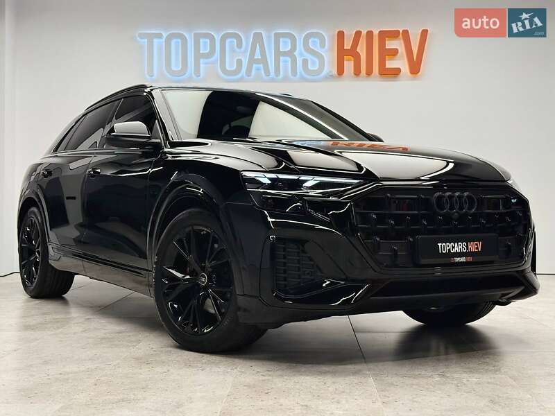 Позашляховик / Кросовер Audi Q8 2025 в Києві