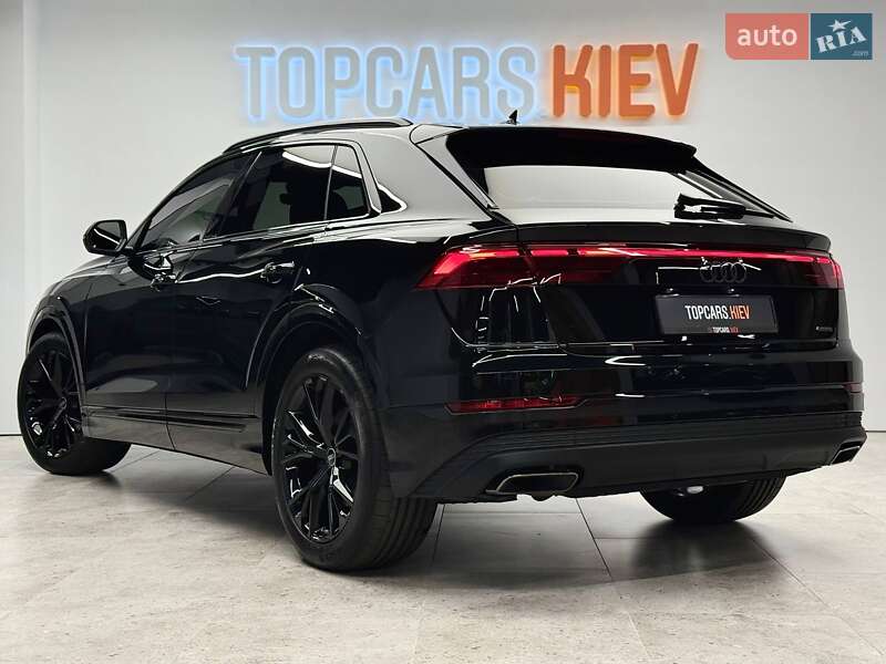 Позашляховик / Кросовер Audi Q8 2025 в Києві