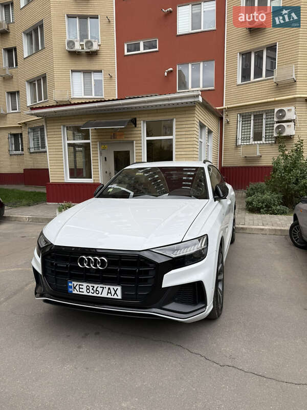 Audi Q8 2019