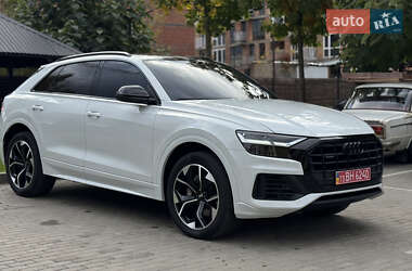 Внедорожник / Кроссовер Audi Q8 2019 в Киеве