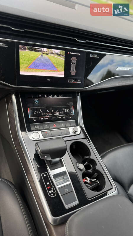 Внедорожник / Кроссовер Audi Q8 2019 в Киеве