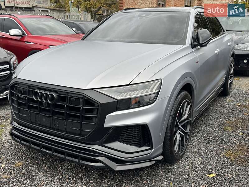 Внедорожник / Кроссовер Audi Q8 2019 в Тернополе