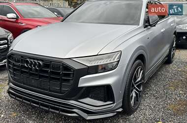 Позашляховик / Кросовер Audi Q8 2019 в 