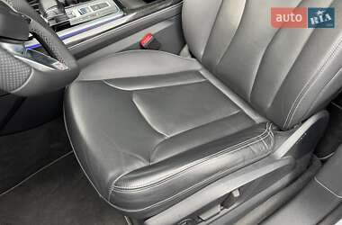 Позашляховик / Кросовер Audi Q8 2019 в 