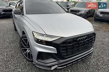 Позашляховик / Кросовер Audi Q8 2019 в 