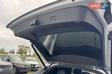 Позашляховик / Кросовер Audi Q8 2019 в 